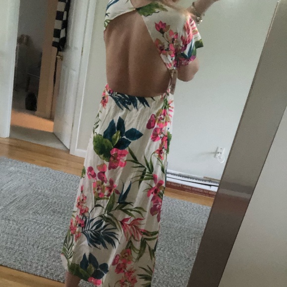 Open back floral maxi dress - Picture 5 of 5